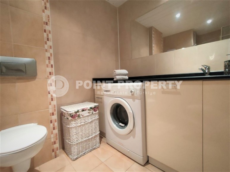 Благоустроенная меблированная квартира с уютным светлым интерьером, в 700 метрах от моря-id-5900-фото-8