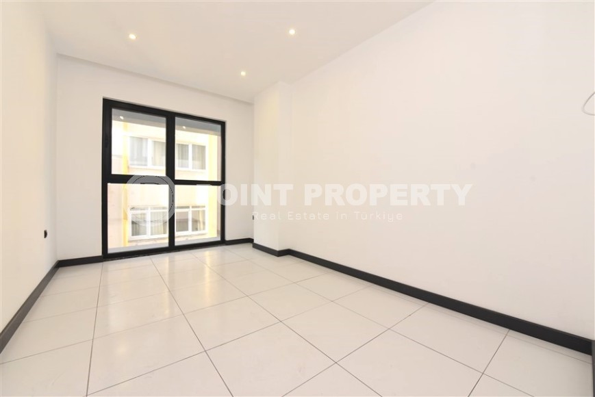 Небольшое помещение под офис, на 2-м этаже в новом бизнес центре, построенном в 2021 году-id-5901-фото-3