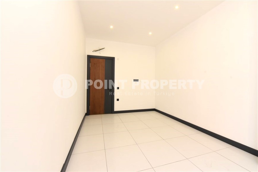 Небольшое помещение под офис, на 2-м этаже в новом бизнес центре, построенном в 2021 году-id-5901-фото-4