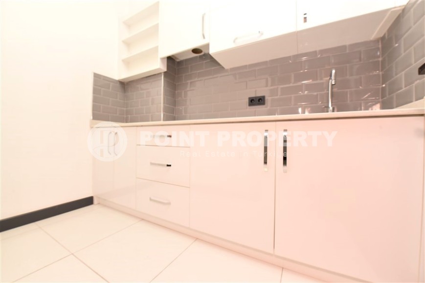 Небольшое помещение под офис, на 2-м этаже в новом бизнес центре, построенном в 2021 году-id-5901-фото-6