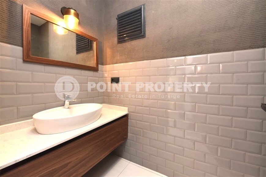 Небольшое помещение под офис, на 2-м этаже в новом бизнес центре, построенном в 2021 году-id-5901-фото-7