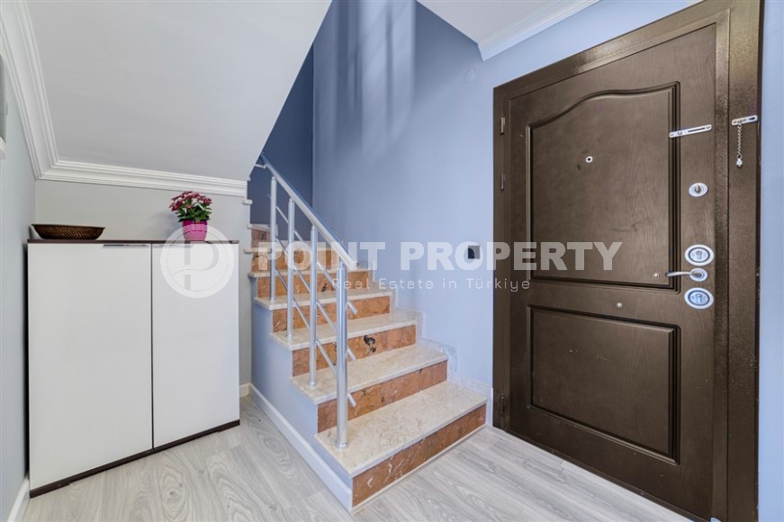 Большая современная квартира с новым ремонтом, стильной мебелью и бытовой техникой, в районе Оба-id-5910-фото-10