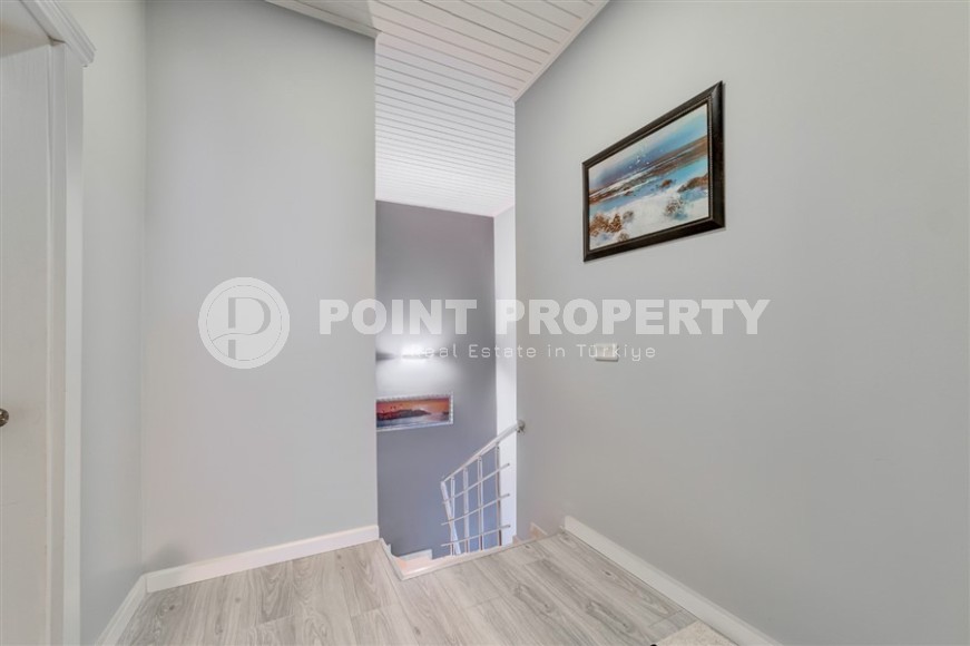 Большая современная квартира с новым ремонтом, стильной мебелью и бытовой техникой, в районе Оба-id-5910-фото-11