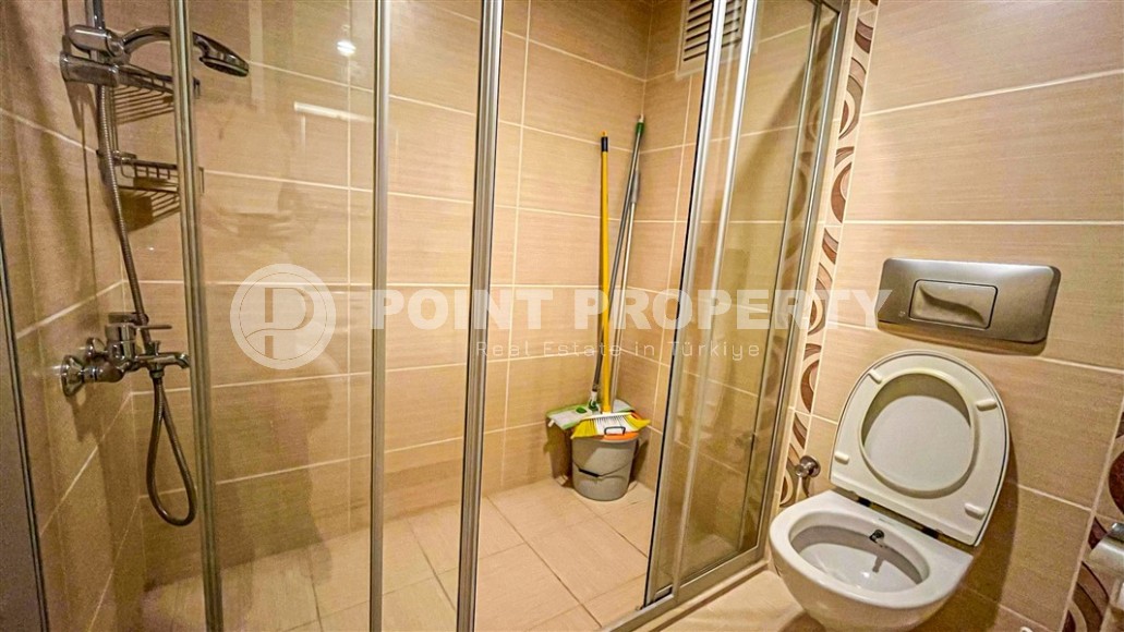 Уютная, комфортабельная квартира с большим застекленным балконом, в 600 метрах от моря-id-5913-фото-11