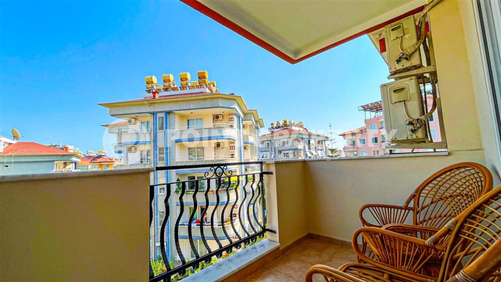 Уютная, комфортабельная квартира с большим застекленным балконом, в 600 метрах от моря-id-5913-фото-14