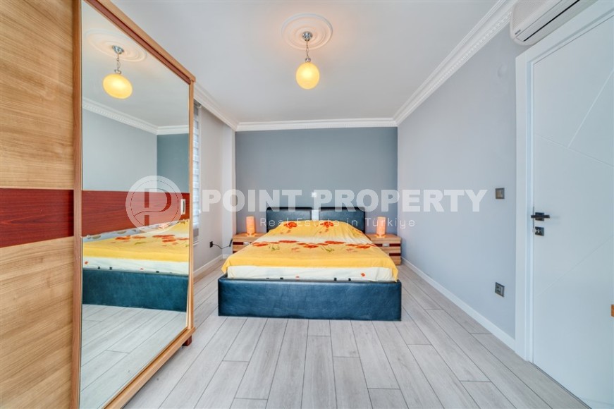 Стильные двухуровневые апартаменты с лаконичным современным дизайном, в 950 метрах от моря-id-5916-фото-8