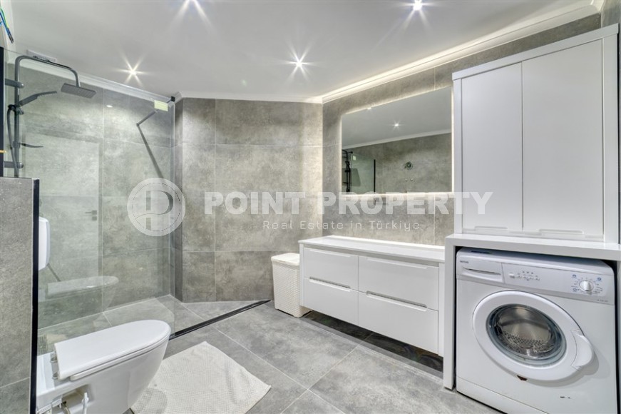 Стильные двухуровневые апартаменты с лаконичным современным дизайном, в 950 метрах от моря-id-5916-фото-13