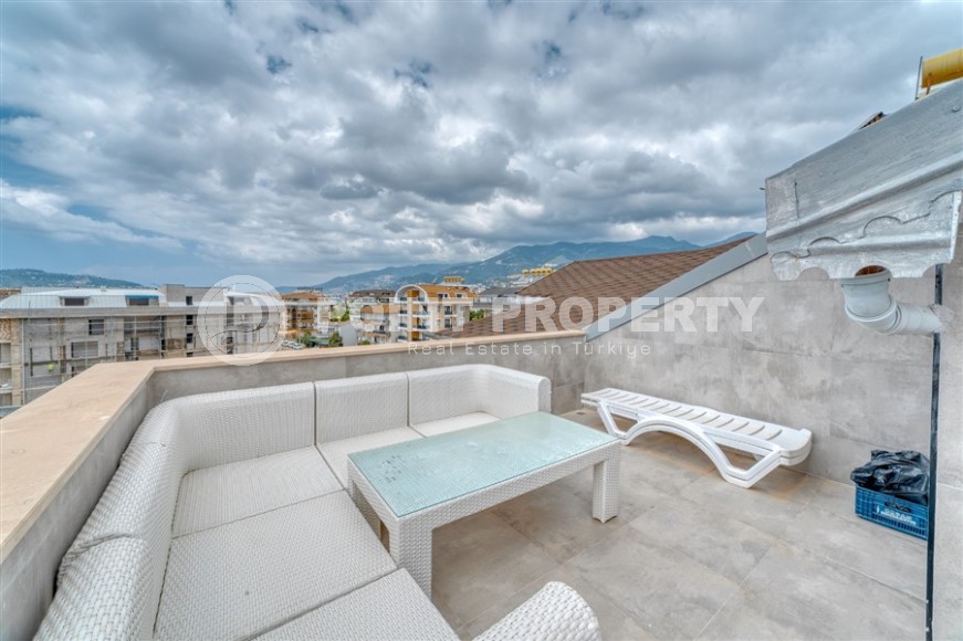 Стильные двухуровневые апартаменты с лаконичным современным дизайном, в 950 метрах от моря-id-5916-фото-18