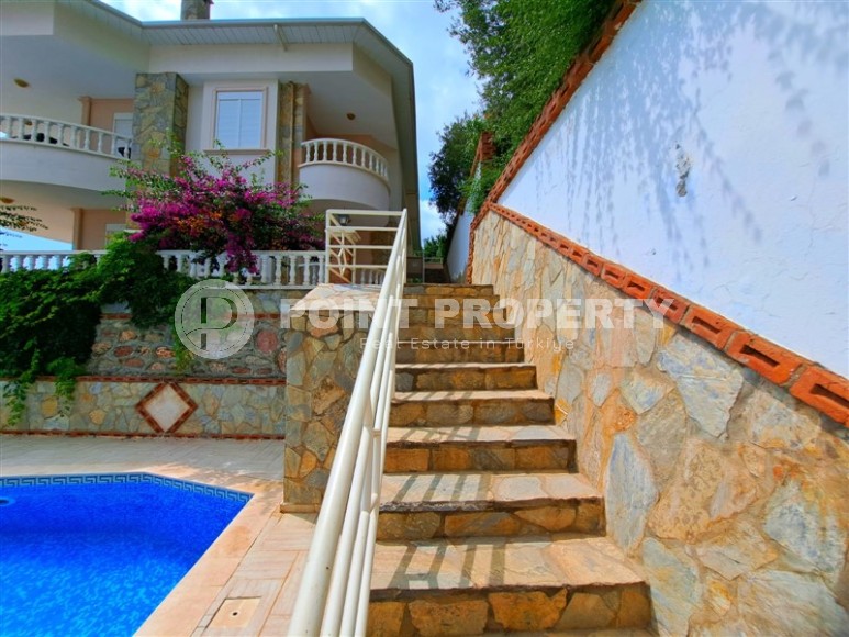 Панорамная квартира с роскошными видами на море, Торосские горы и крепость Аланьи, в элитном районе - Бекташ-id-5920-фото-18