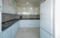 Large, bright, newly renovated apartment, opposite the famous Cleopatra Beach, in the center of Alanya-id-5921-photo-5