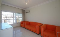 Large, bright, newly renovated apartment, opposite the famous Cleopatra Beach, in the center of Alanya-id-5921-photo-8