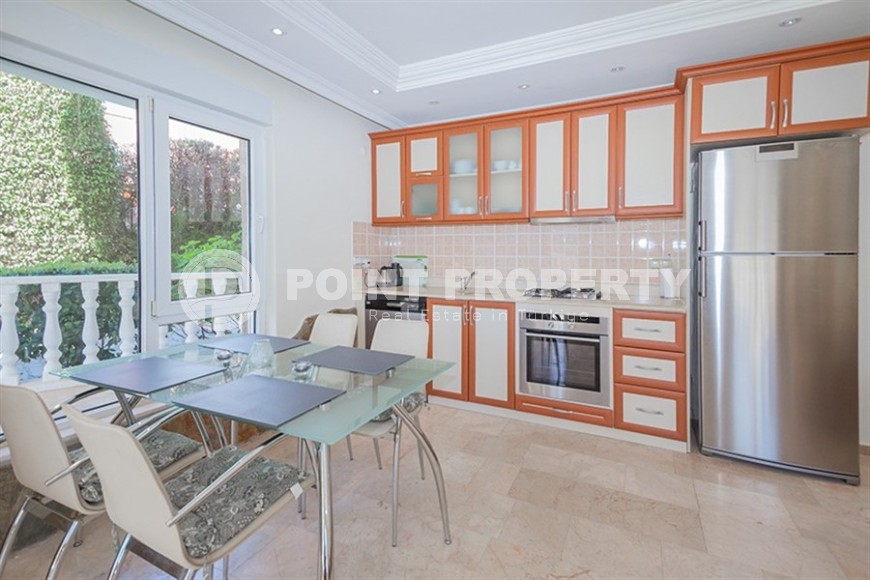 Светлая комфортабельная квартира 2+1, общей площадью 100 м2, в центре престижного, спокойного района Аланьи - Кестель-id-5923-фото-3