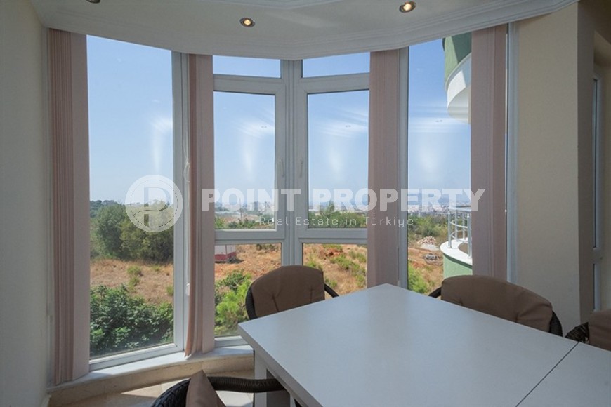 Spacious two-bedroom apartment in a prestigious area of Alanya - Upper Oba-id-5924-photo-4