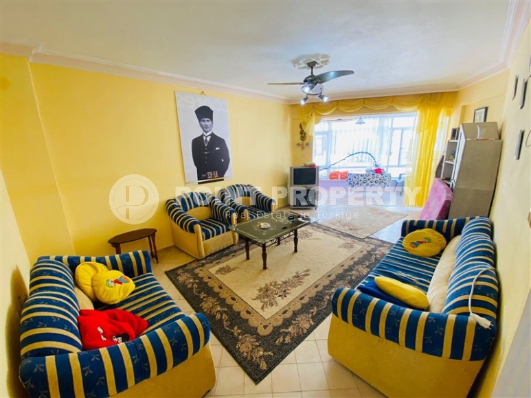 Apartment with two bedrooms and a spacious glazed balcony, 50 meters from the beach-id-5925-photo-1