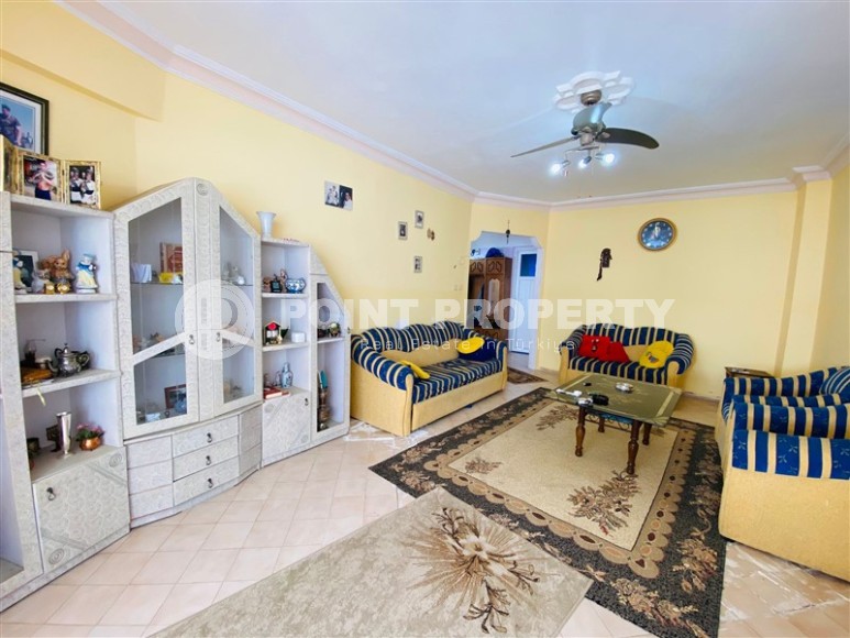 Квартира с двумя спальными комнатами и просторным застекленным балконом, в 50 метрах от пляжа-id-5925-фото-3