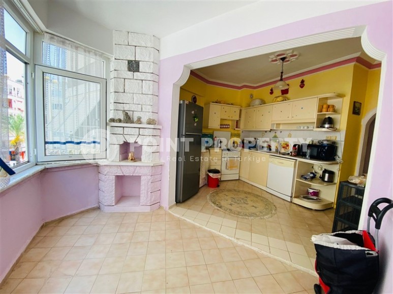 Квартира с двумя спальными комнатами и просторным застекленным балконом, в 50 метрах от пляжа-id-5925-фото-4