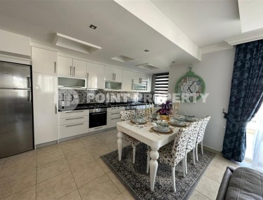 Стильная современная квартира 4+1, общей площадью 250 м2, на 9-м этаже с мансардой-id-5926-фото-4