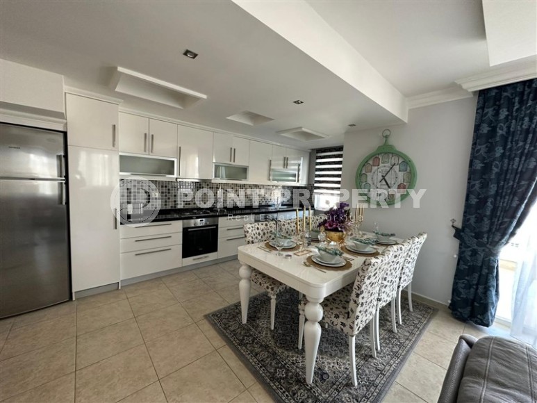 Стильная современная квартира 4+1, общей площадью 250 м2, на 9-м этаже с мансардой-id-5926-фото-4