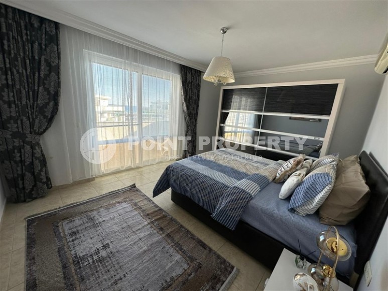 Стильная современная квартира 4+1, общей площадью 250 м2, на 9-м этаже с мансардой-id-5926-фото-7