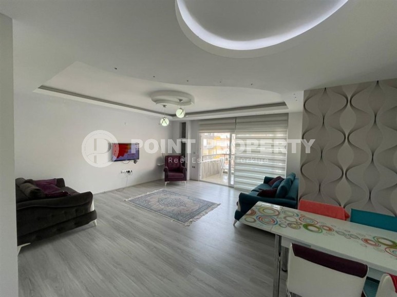 Apartment 2+1 with good repair, furniture and household appliances, in the center of the popular area of Alanya - Mahmutlar-id-5932-photo-2