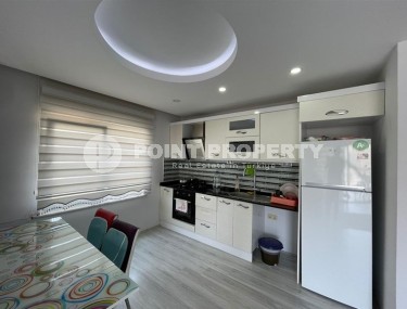 Apartment 2+1 with good repair, furniture and household appliances, in the center of the popular area of Alanya - Mahmutlar-id-5932-photo-4