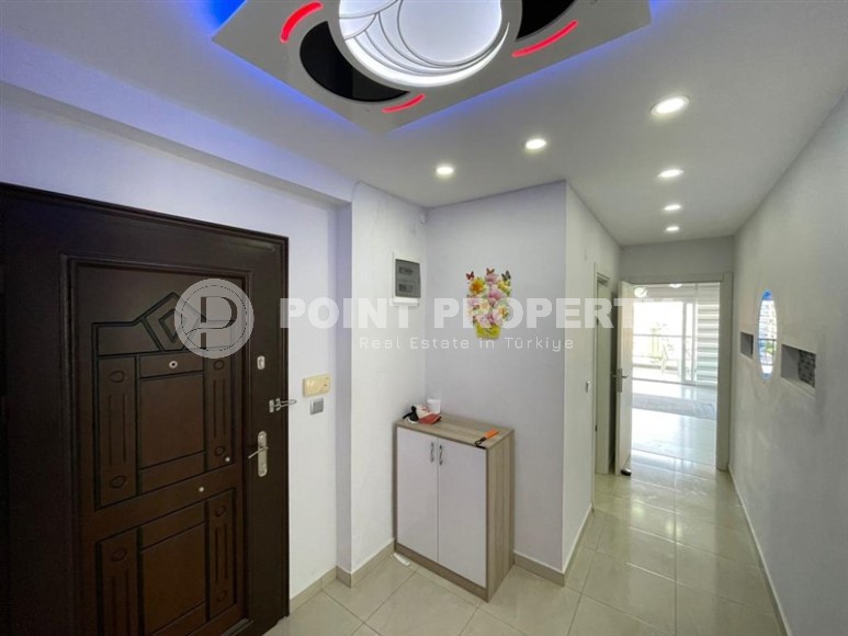Apartment 2+1 with good repair, furniture and household appliances, in the center of the popular area of Alanya - Mahmutlar-id-5932-photo-7