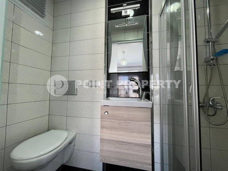 Apartment 2+1 with good repair, furniture and household appliances, in the center of the popular area of Alanya - Mahmutlar-id-5932-photo-9