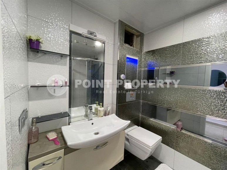 Apartment 2+1 with good repair, furniture and household appliances, in the center of the popular area of Alanya - Mahmutlar-id-5932-photo-10