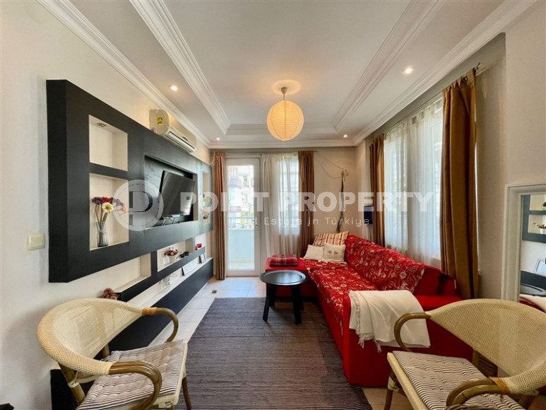 Furnished one bedroom apartment, 60m², in the center of Alanya in a complex with a swimming pool-id-1464-photo-2