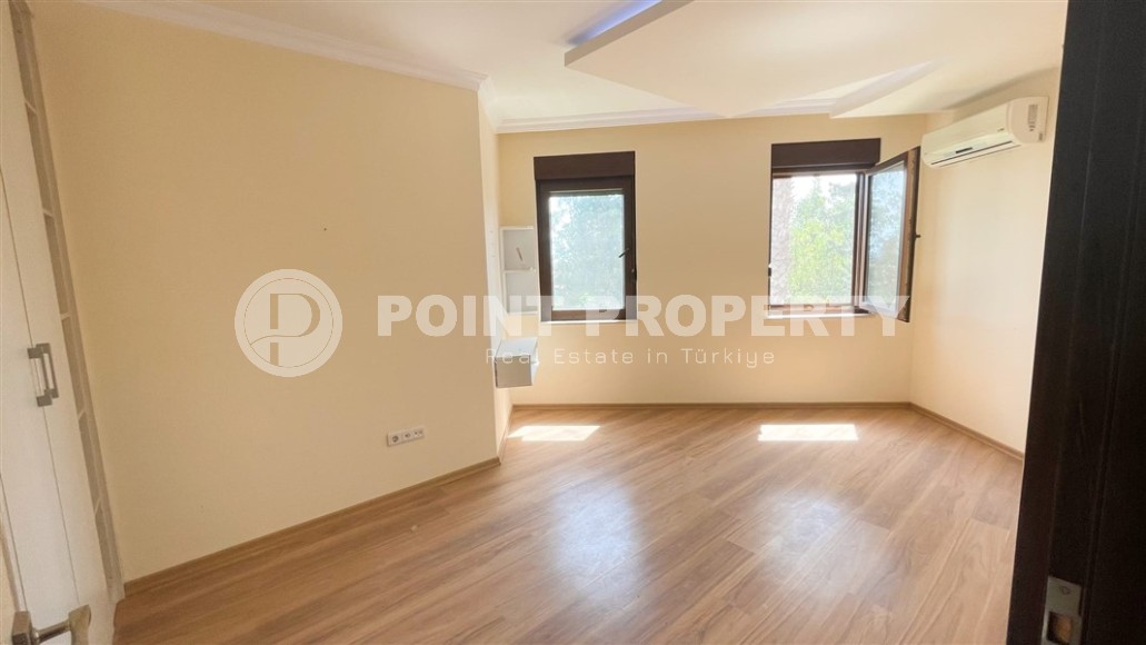 Detached three-storey villa, total area 250 m2, 200 meters from the sea-id-5947-photo-9