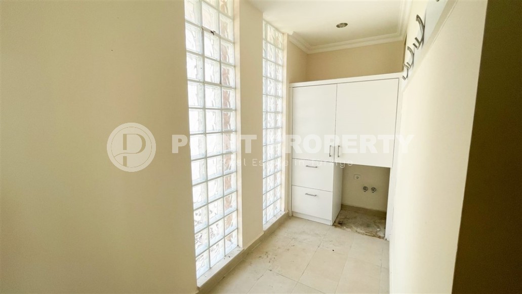 Detached three-storey villa, total area 250 m2, 200 meters from the sea-id-5947-photo-13