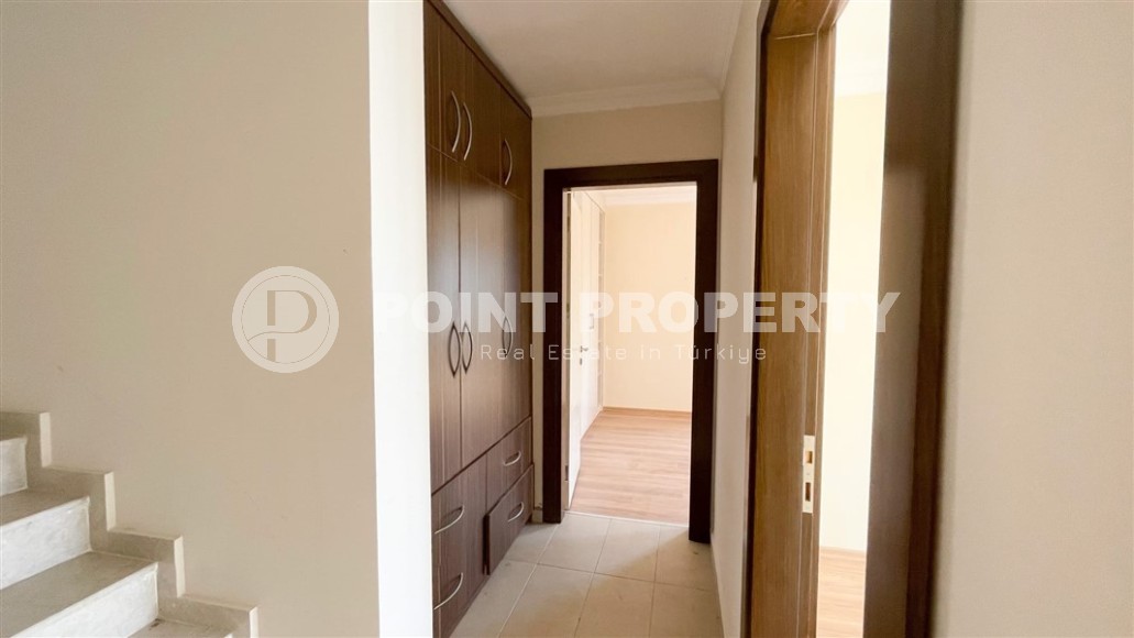 Detached three-storey villa, total area 250 m2, 200 meters from the sea-id-5947-photo-14