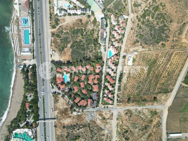 Detached three-storey villa, total area 250 m2, 200 meters from the sea-id-5947-photo-21