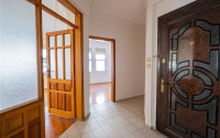 Resale property in the center of Alanya: 3+1 apartment with separate kitchen 400m from Cleopatra Beach.-id-1465-photo-4