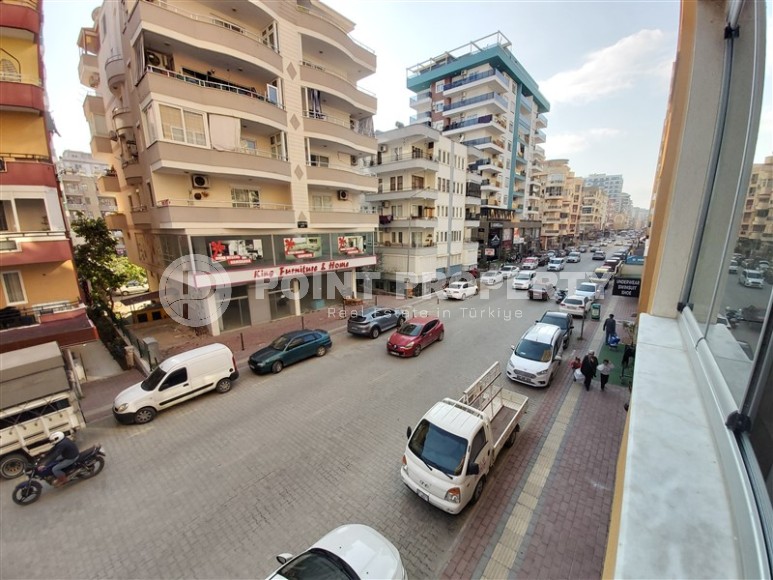 Comfortable furnished apartment on the 1st floor in a building built in 2007, in the center of Mahmutlar district-id-5952-photo-7