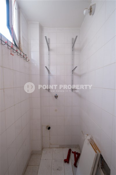 Resale property in the center of Alanya: 3+1 apartment with separate kitchen 400m from Cleopatra Beach.-id-1465-photo-10