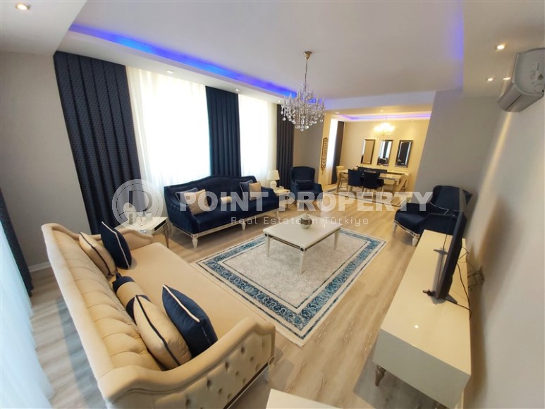 Панорамная двухуровневая квартира с видом на Торосские горы, в 700 метрах от моря, в центре района Махмутлар-id-5956-фото-2