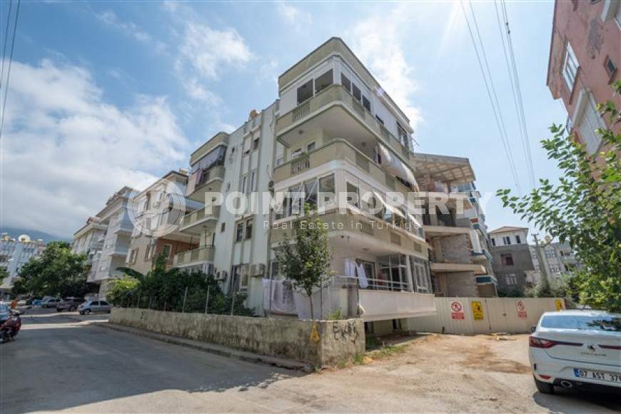 Resale property in the center of Alanya: 3+1 apartment with separate kitchen 400m from Cleopatra Beach.-id-1465-photo-27