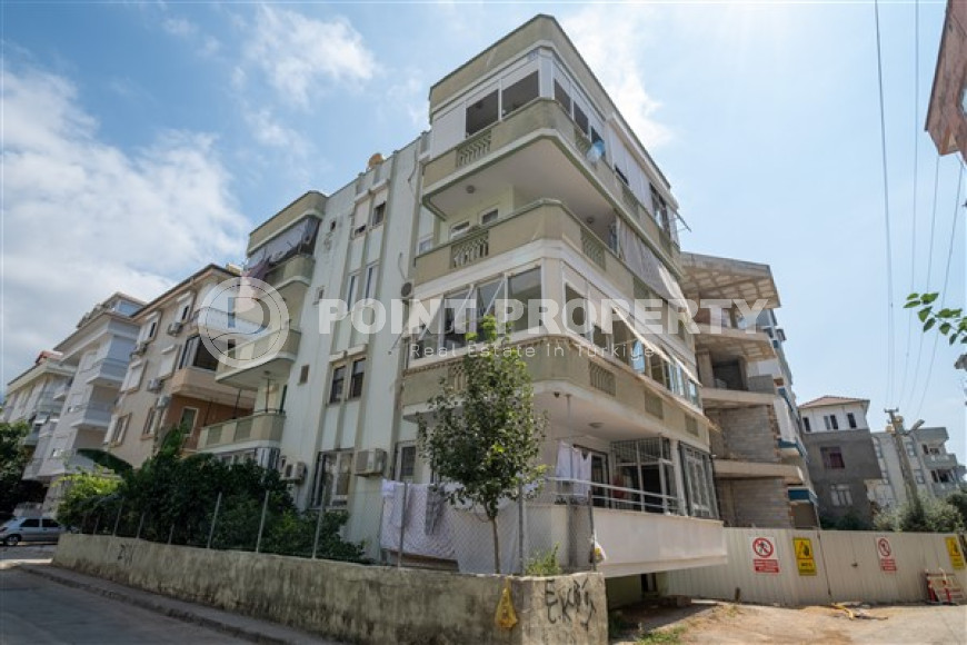 Resale property in the center of Alanya: 3+1 apartment with separate kitchen 400m from Cleopatra Beach.-id-1465-photo-28