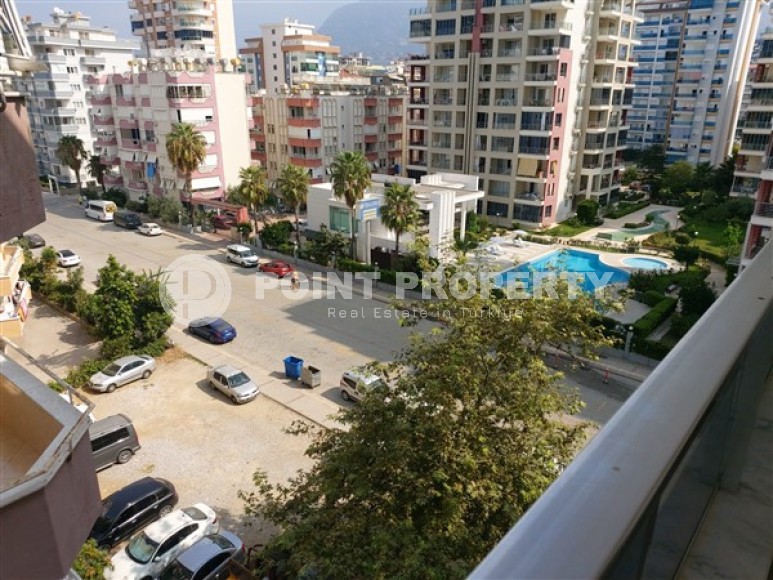 Spacious two-level apartment, on an area of 200 m2, in the center of a modern, developed area of Alanya - Mahmutlar-id-5958-photo-13